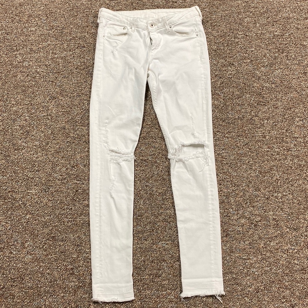 H&M &Denim white ripped jeans Super Skinny Low waist- size 29/32